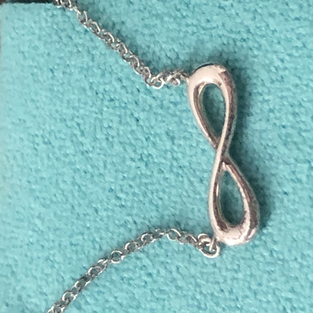 Infinity pendant Tiffany